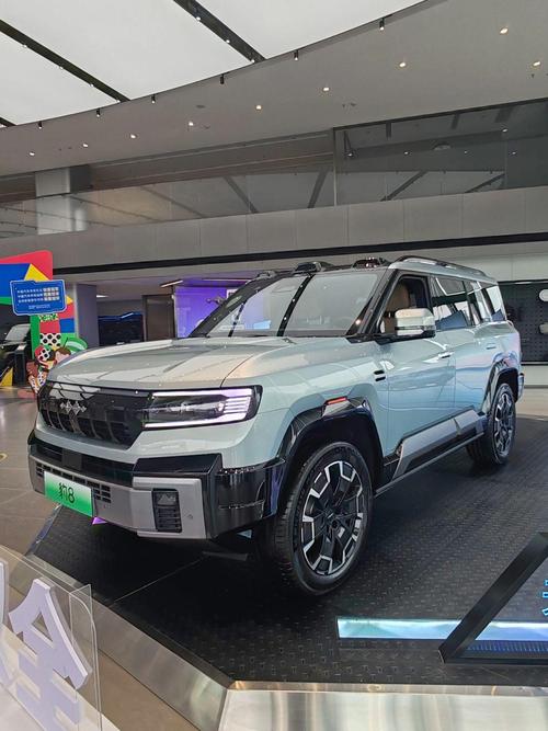 佛山253比亚迪方程豹硬派越野的爆款，英菲尼迪35周年与你共成长